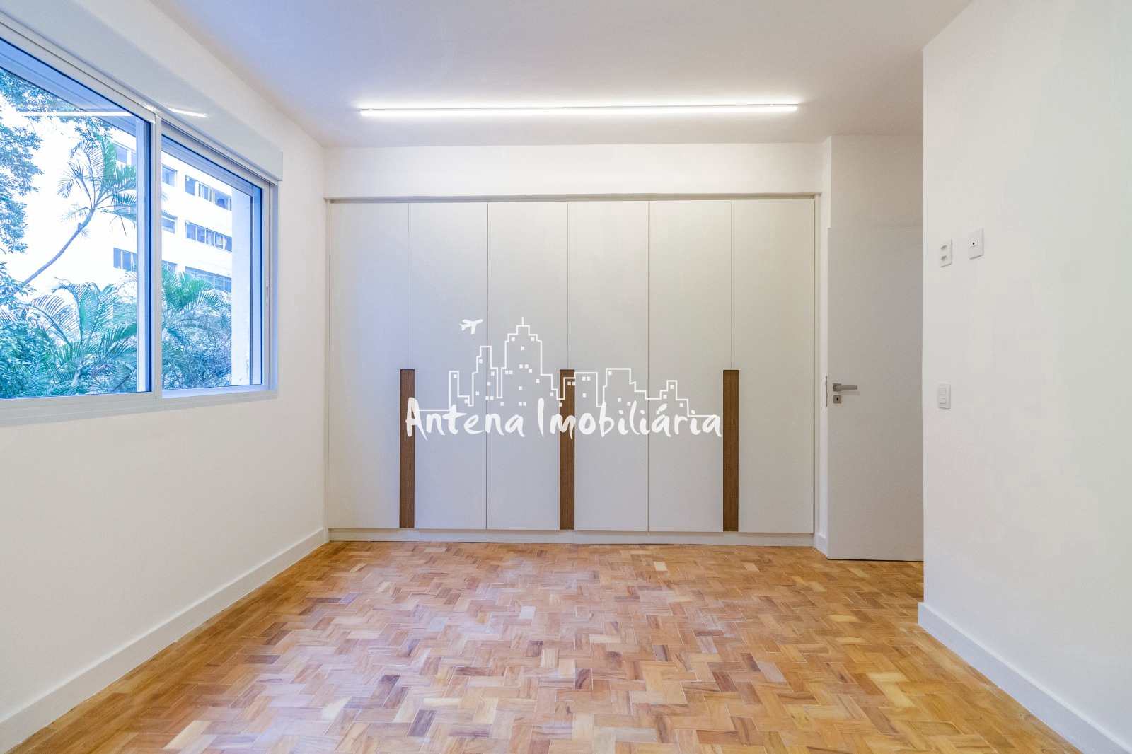 Apartamento à venda com 3 quartos, 143m² - Foto 11