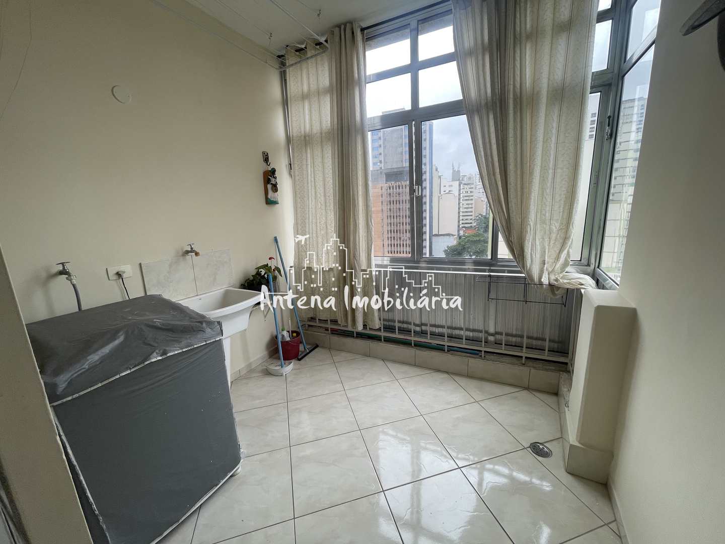 Apartamento para alugar com 2 quartos, 70m² - Foto 10