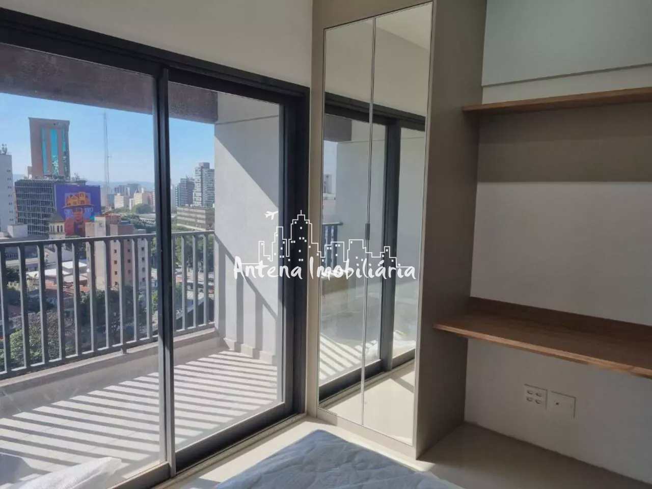 Apartamento à venda com 1 quarto, 24m² - Foto 1