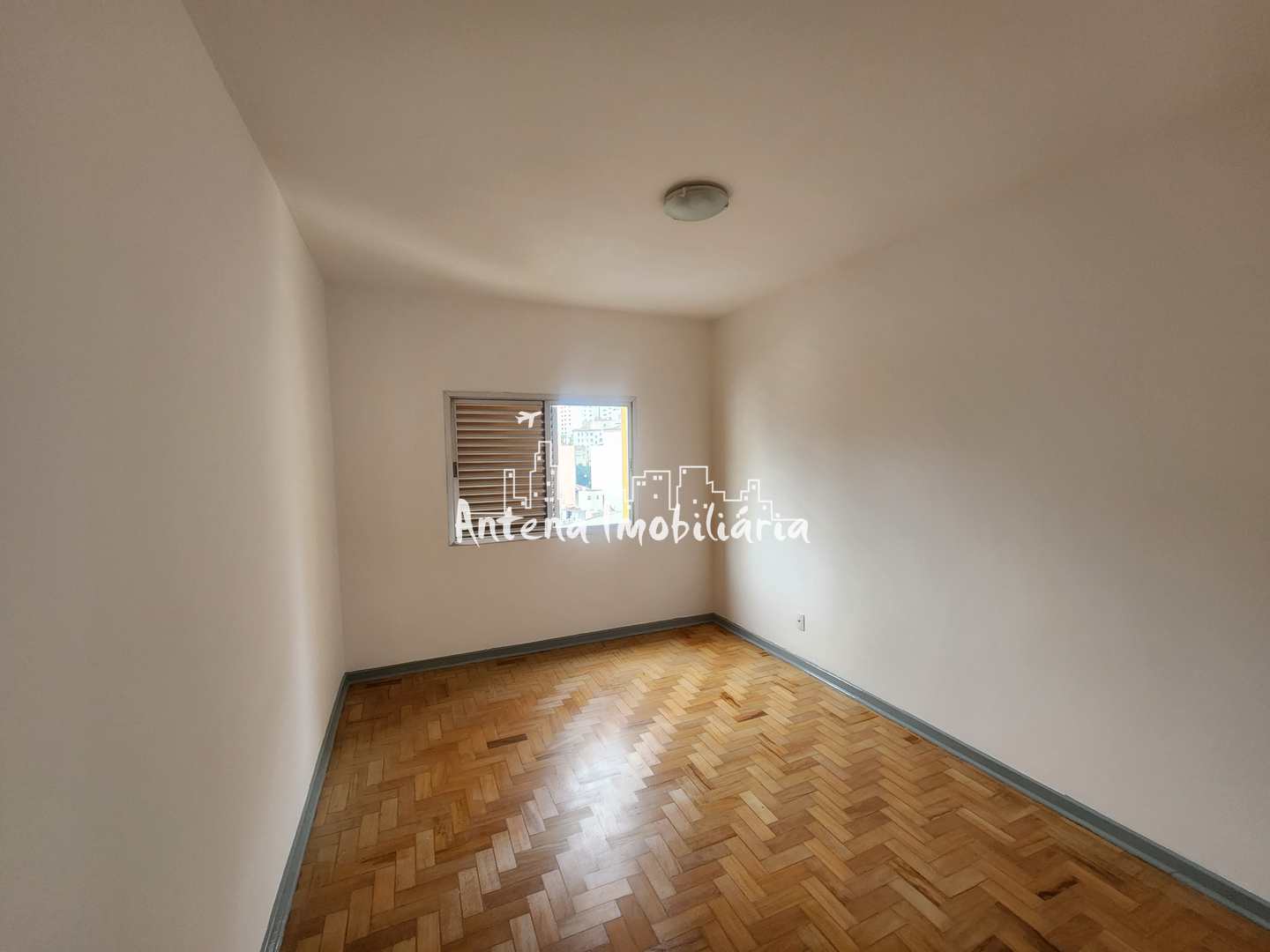 Apartamento à venda com 1 quarto, 74m² - Foto 4