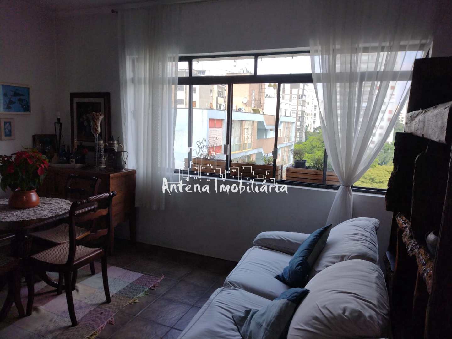 Apartamento à venda com 3 quartos, 210m² - Foto 1