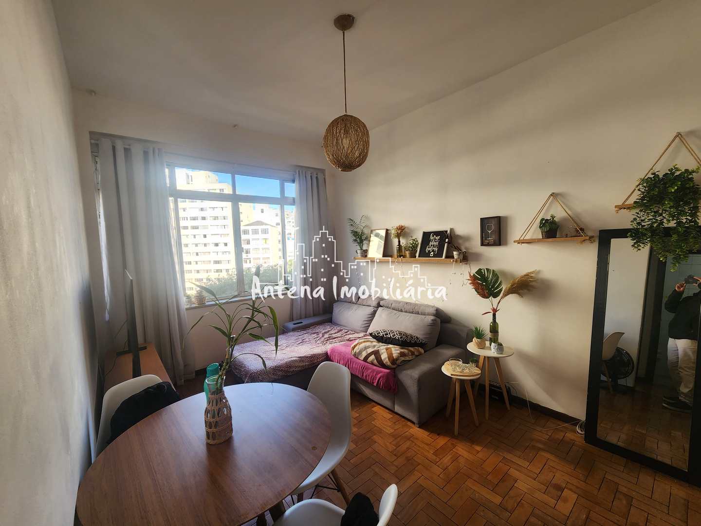 Apartamento à venda com 1 quarto, 53m² - Foto 1