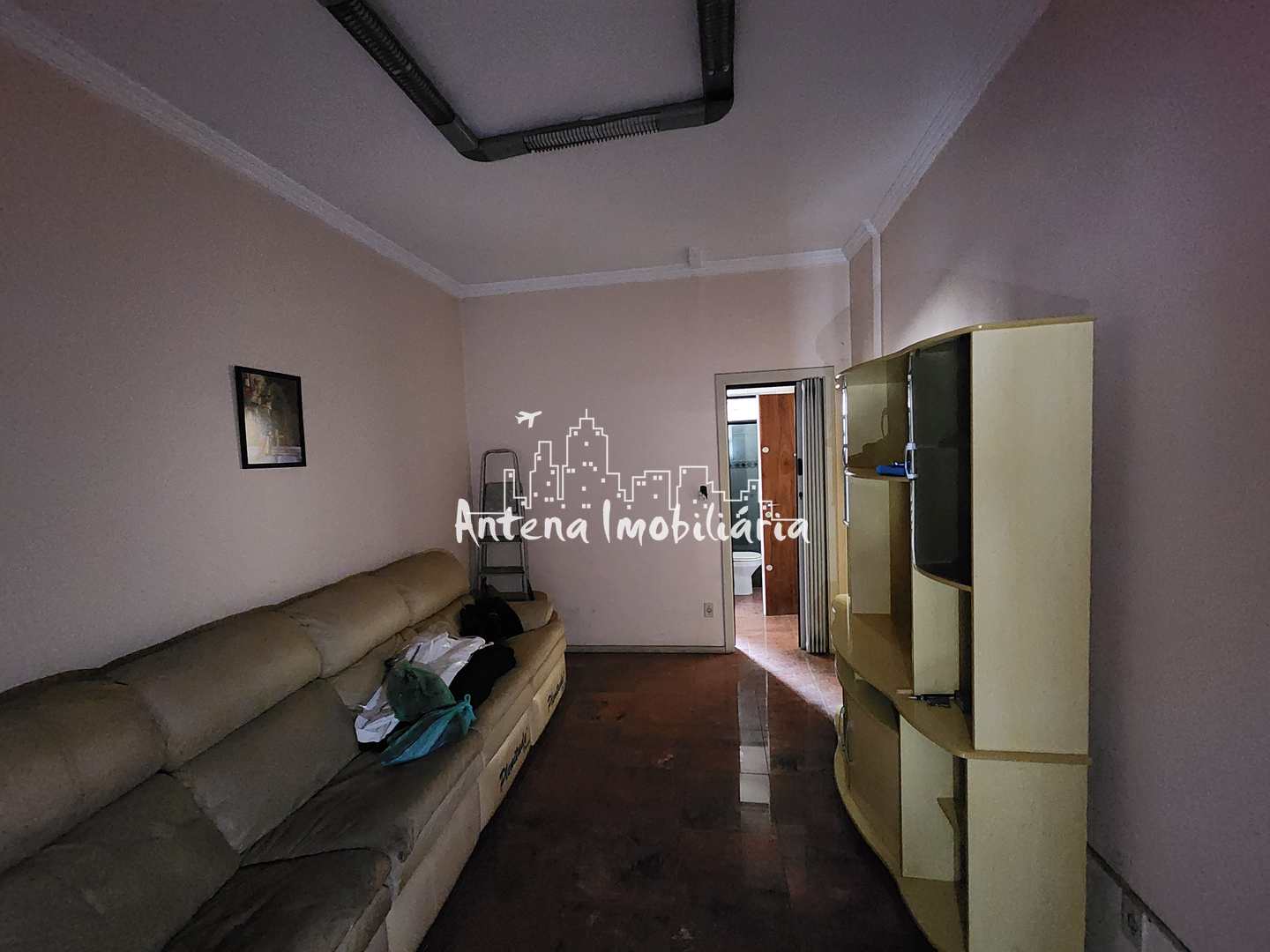 Apartamento à venda com 1 quarto, 42m² - Foto 2