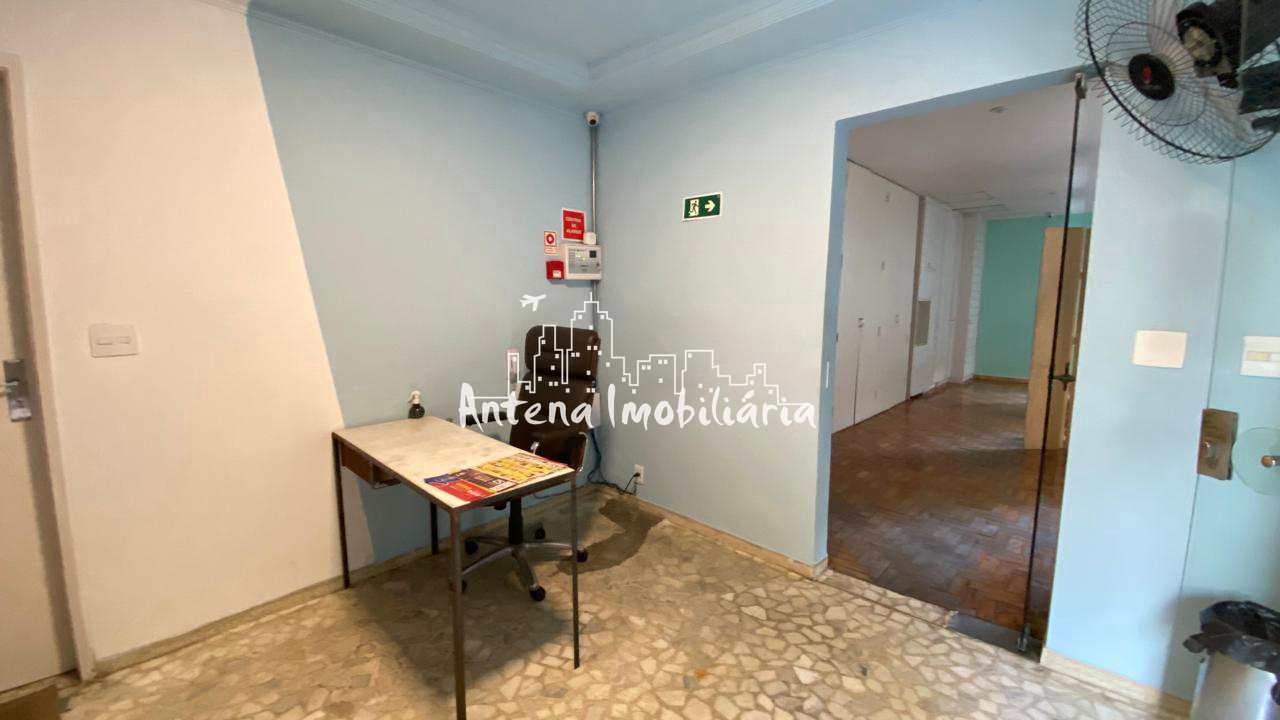 Apartamento à venda com 1 quarto, 58m² - Foto 18