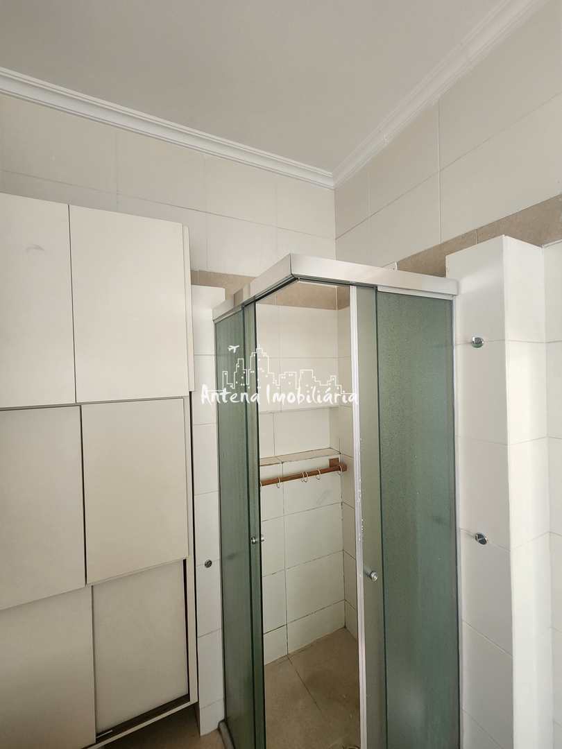 Apartamento para alugar com 3 quartos, 125m² - Foto 10