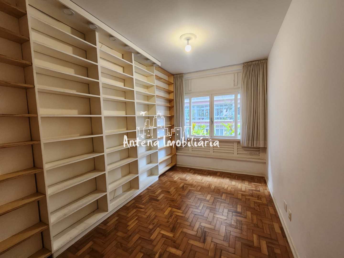 Apartamento para alugar com 3 quartos, 135m² - Foto 8