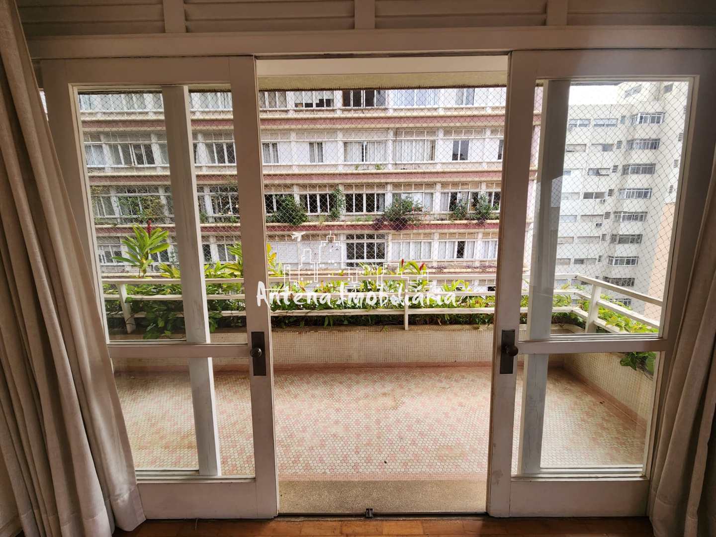 Apartamento para alugar com 3 quartos, 135m² - Foto 3