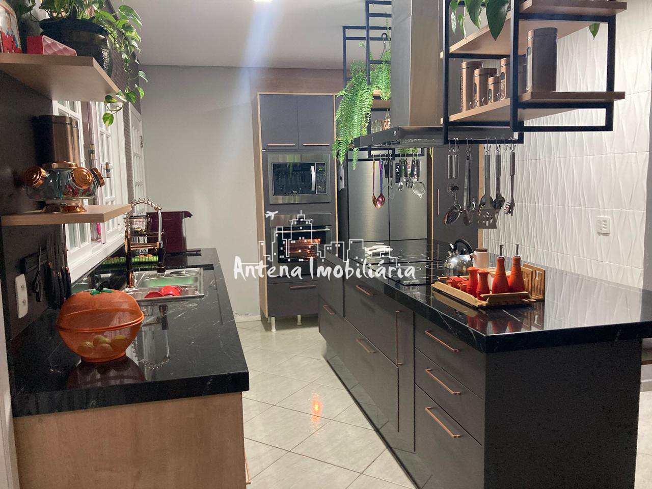 Casa à venda com 3 quartos, 271m² - Foto 16