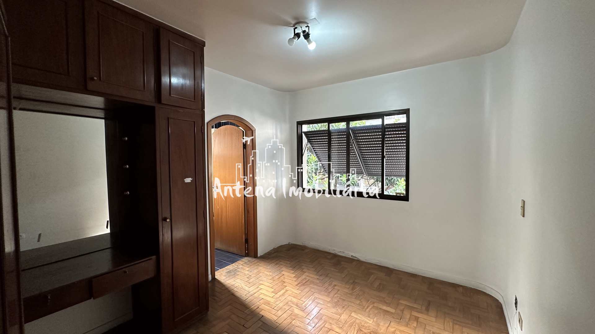 Apartamento à venda com 4 quartos, 246m² - Foto 17