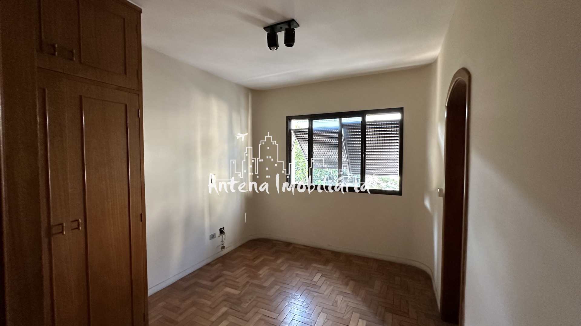 Apartamento à venda com 4 quartos, 246m² - Foto 14