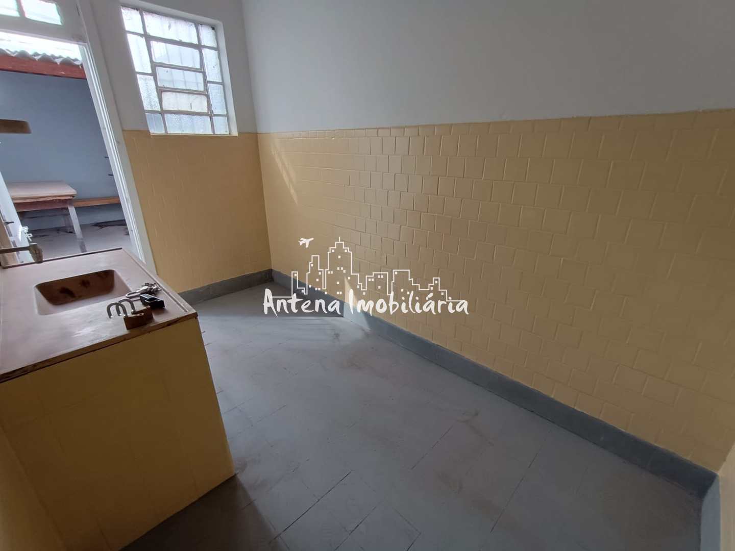 Casa à venda com 2 quartos, 80m² - Foto 13