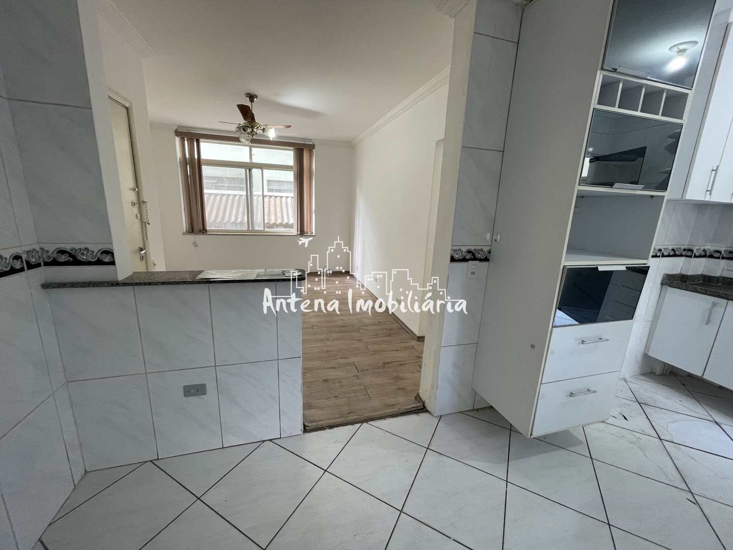 Apartamento à venda com 2 quartos, 90m² - Foto 1