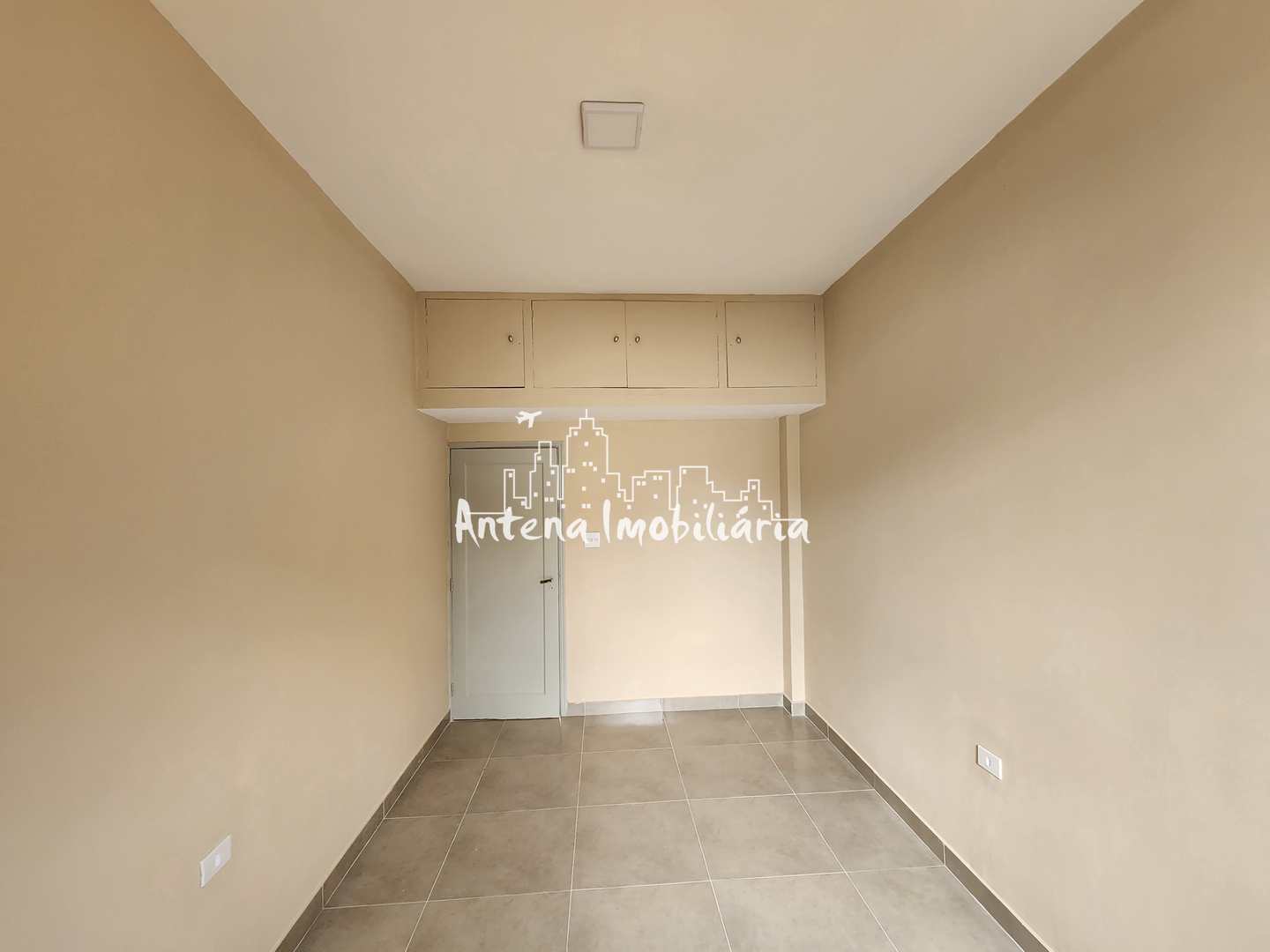 Apartamento à venda com 1 quarto, 60m² - Foto 6