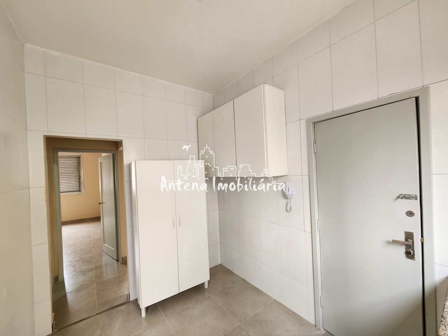 Apartamento à venda com 1 quarto, 60m² - Foto 8