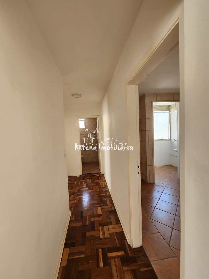 Apartamento à venda com 2 quartos, 63m² - Foto 3