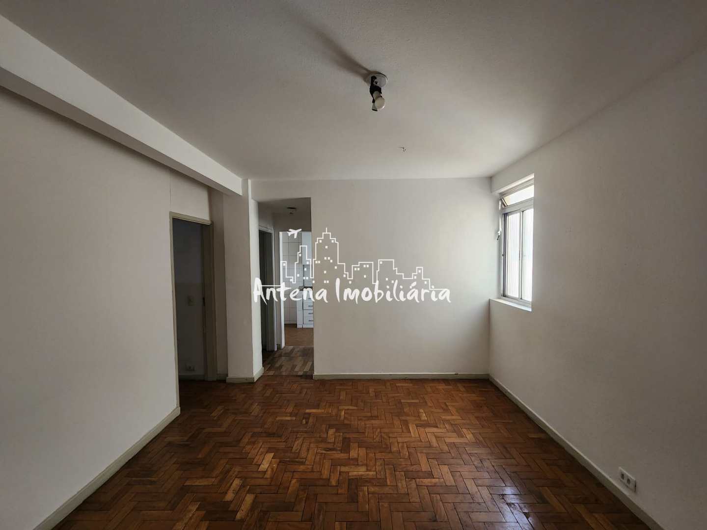 Apartamento à venda com 2 quartos, 68m² - Foto 2