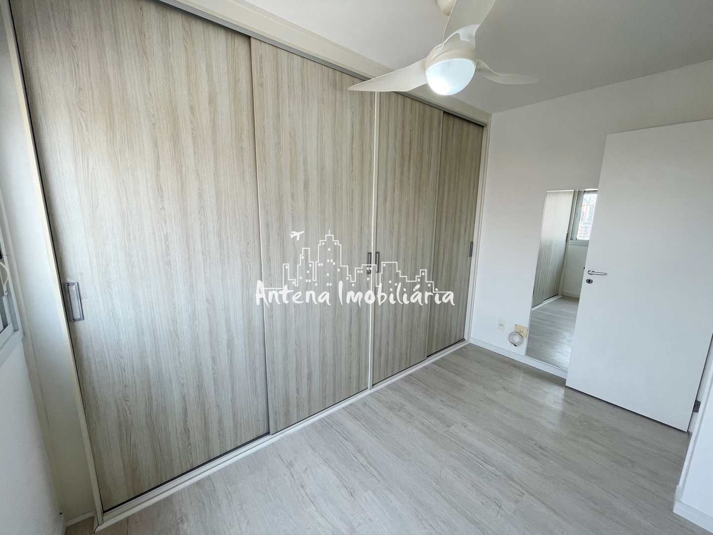 Apartamento à venda com 2 quartos, 51m² - Foto 11