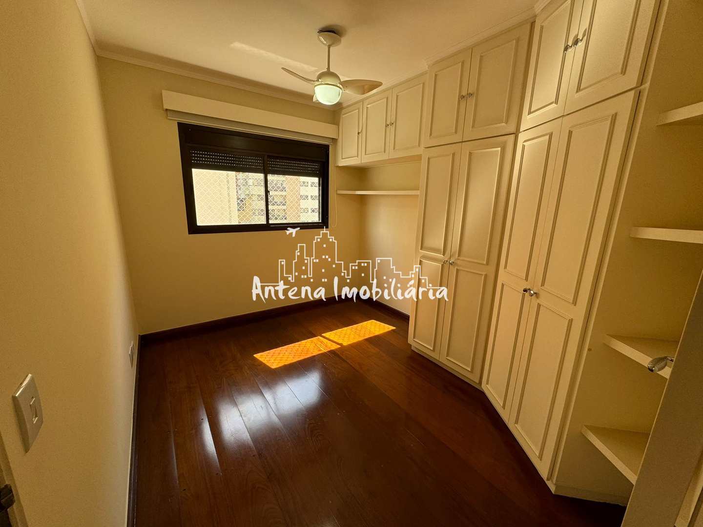 Apartamento à venda com 3 quartos, 105m² - Foto 11