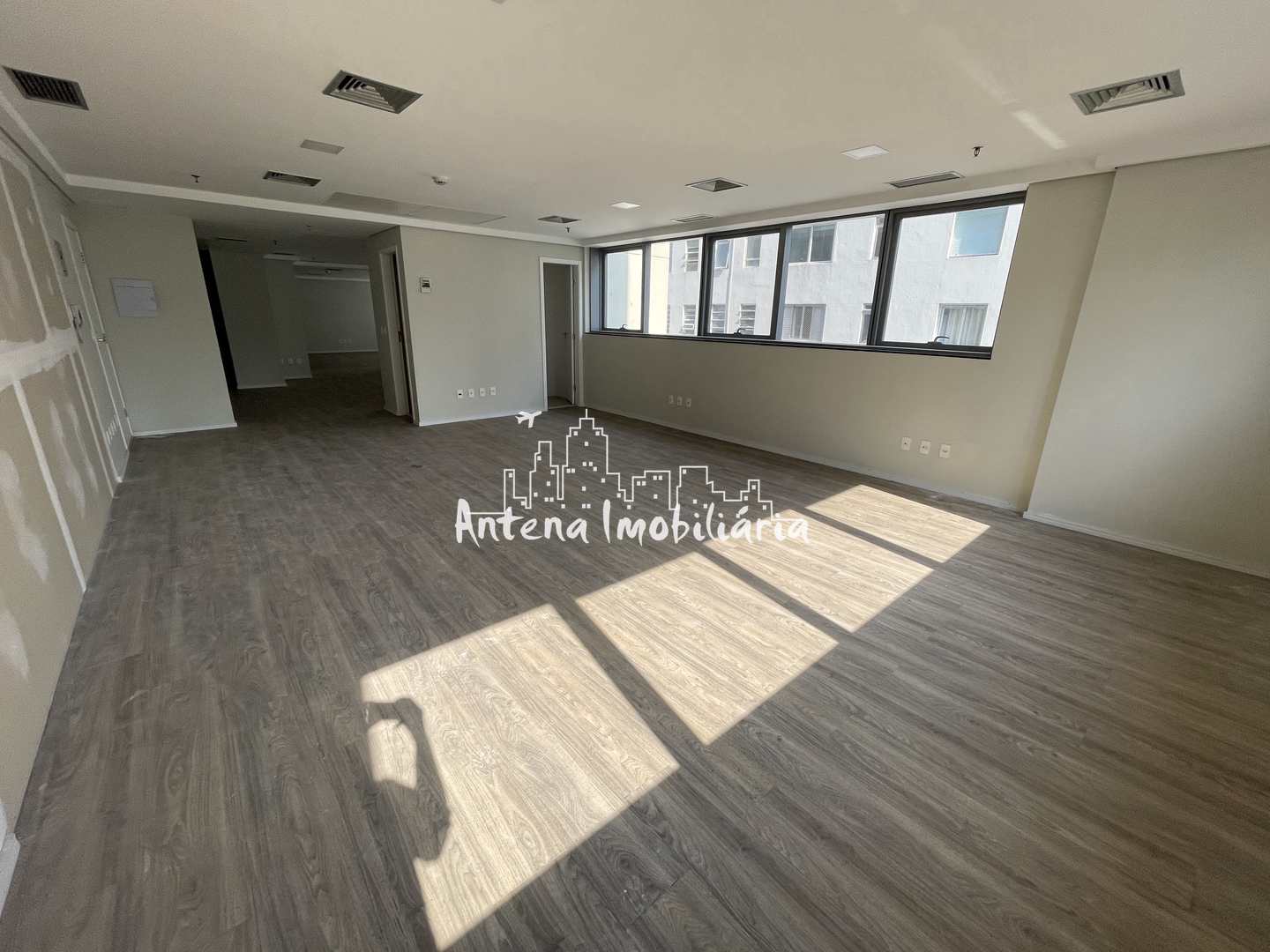 Prédio Inteiro para alugar, 50m² - Foto 1