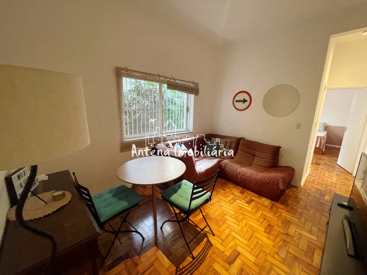 Apartamento para alugar com 1 quarto, 57m² - Foto 1