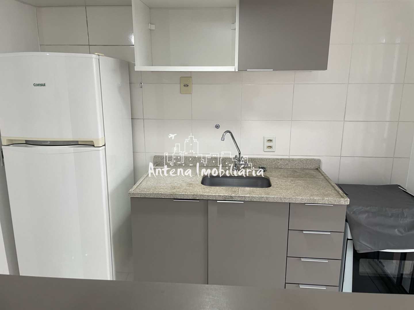 Apartamento à venda com 1 quarto, 38m² - Foto 11