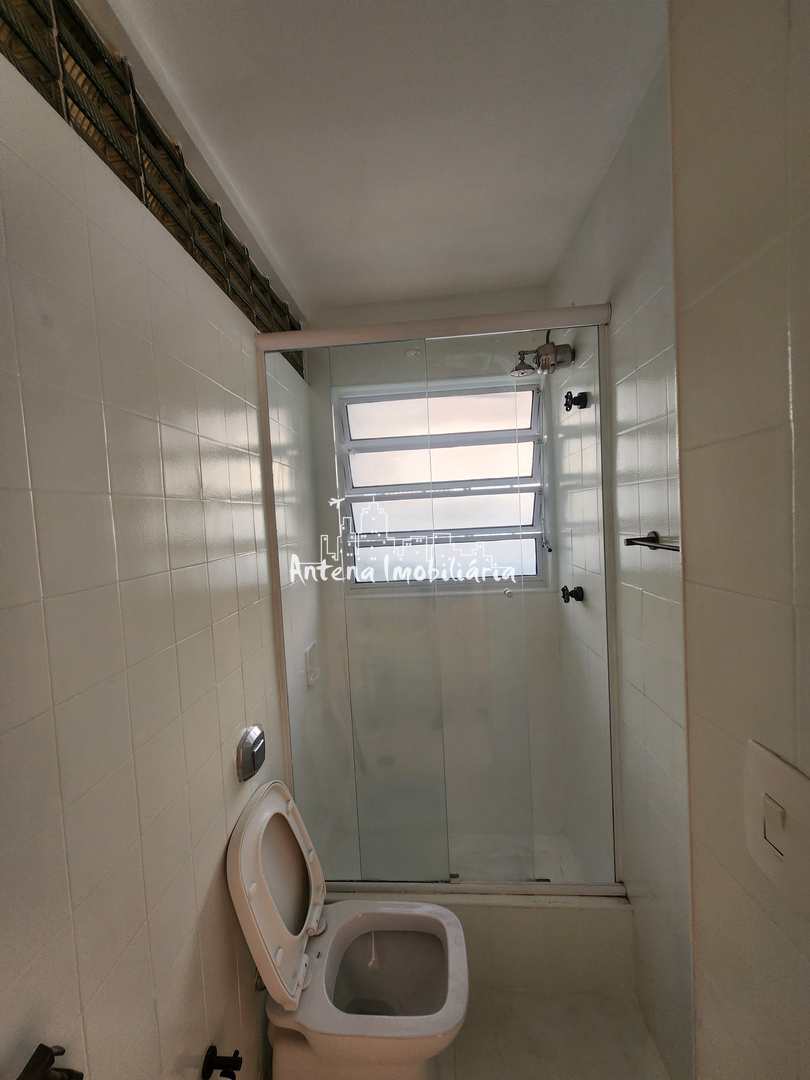 Apartamento para alugar com 3 quartos, 135m² - Foto 10