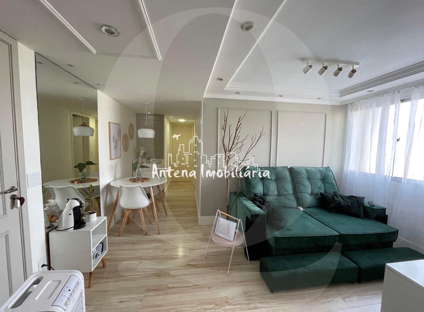 Apartamento à venda com 2 quartos, 45m² - Foto 1