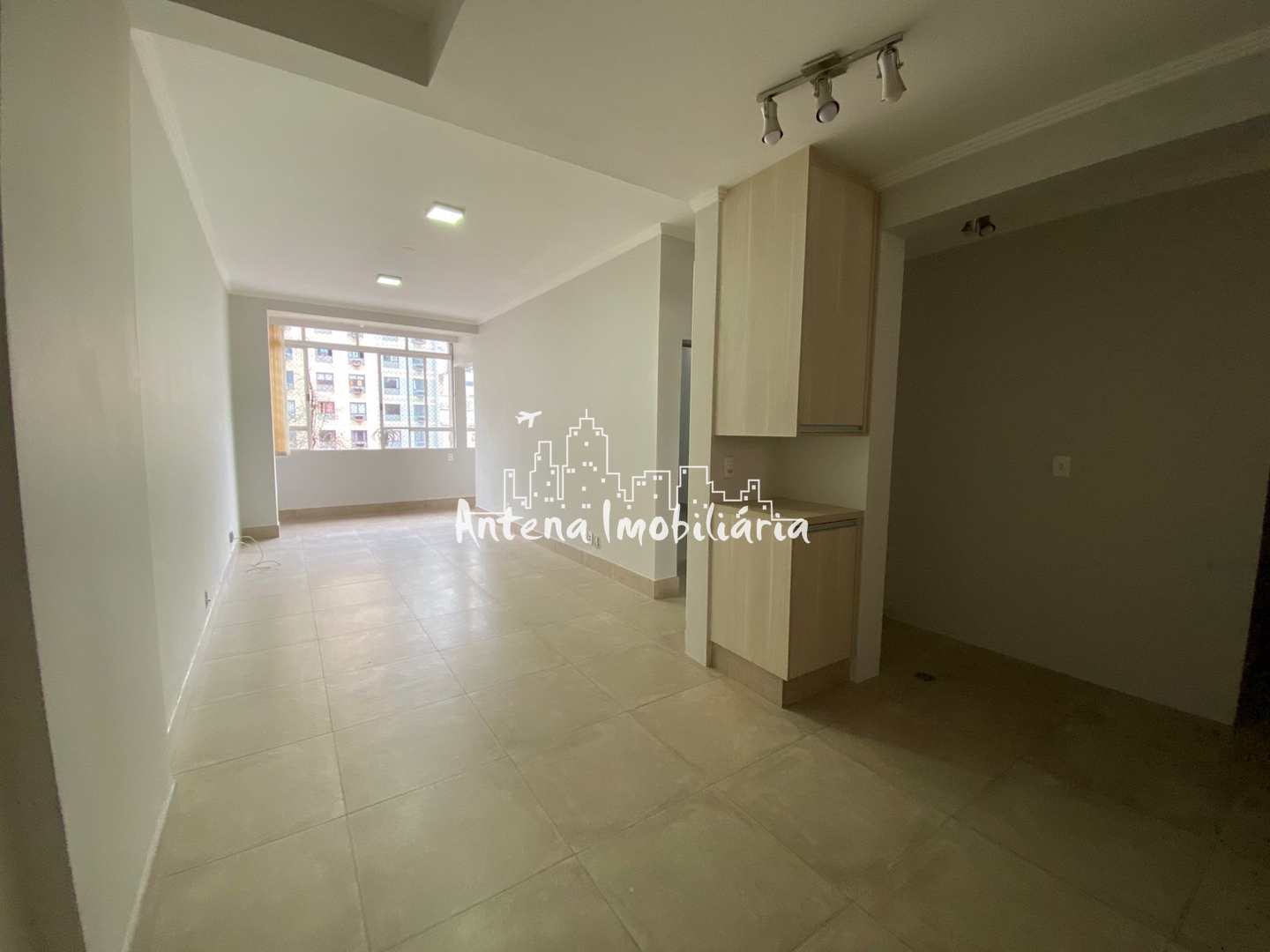 Apartamento à venda com 2 quartos, 55m² - Foto 1