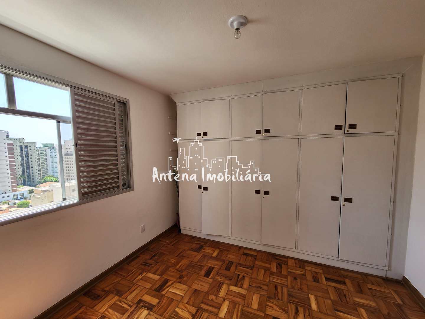 Apartamento à venda com 1 quarto, 56m² - Foto 7