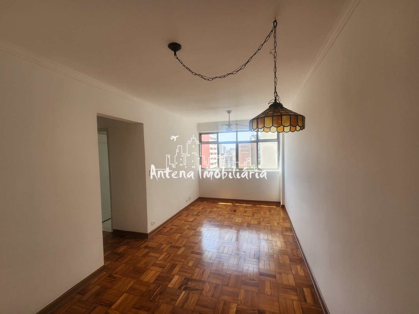 Apartamento à venda com 1 quarto, 56m² - Foto 2