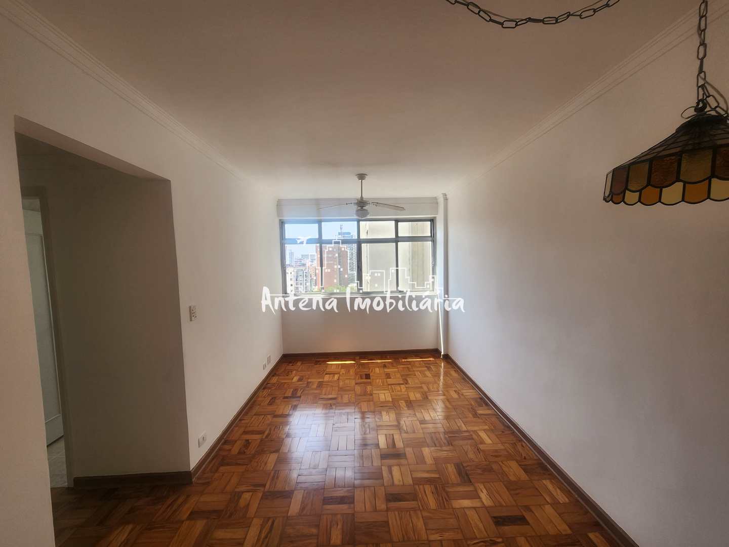 Apartamento à venda com 1 quarto, 56m² - Foto 1