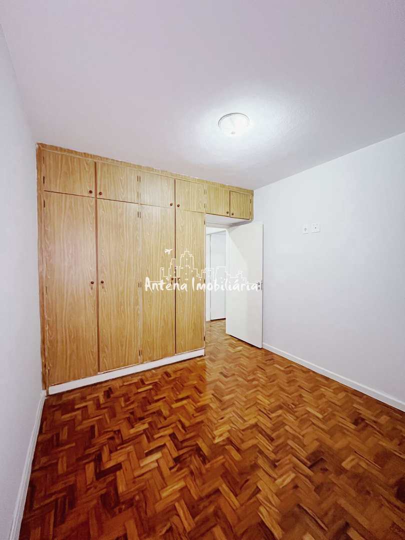 Apartamento para alugar com 3 quartos, 77m² - Foto 4