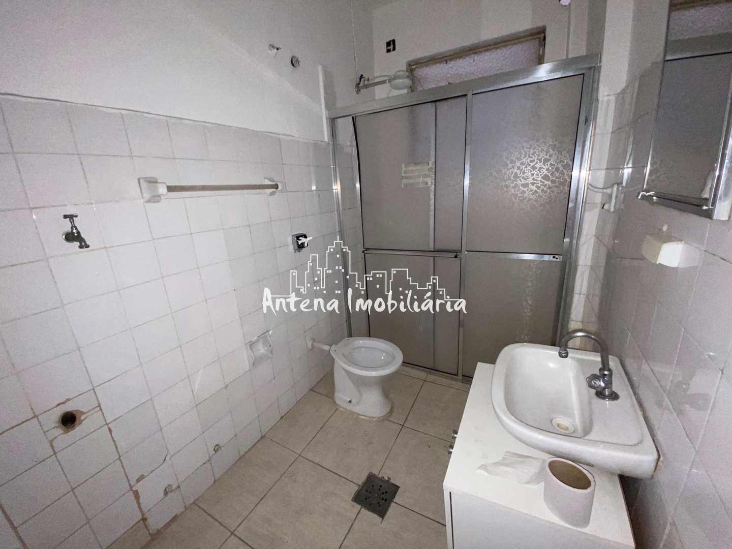 Apartamento à venda com 2 quartos, 70m² - Foto 11