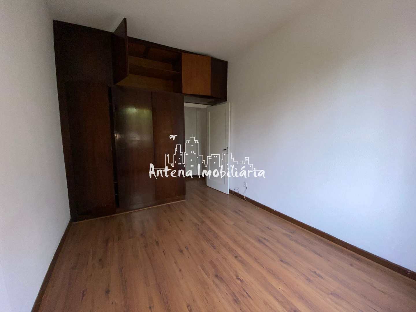 Apartamento à venda com 2 quartos, 70m² - Foto 6