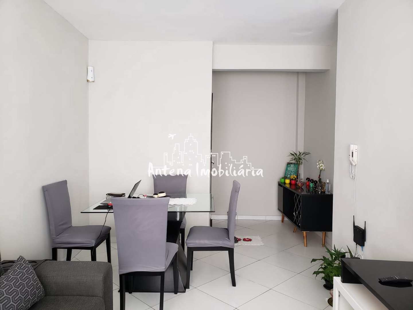 Apartamento à venda com 3 quartos, 95m² - Foto 2