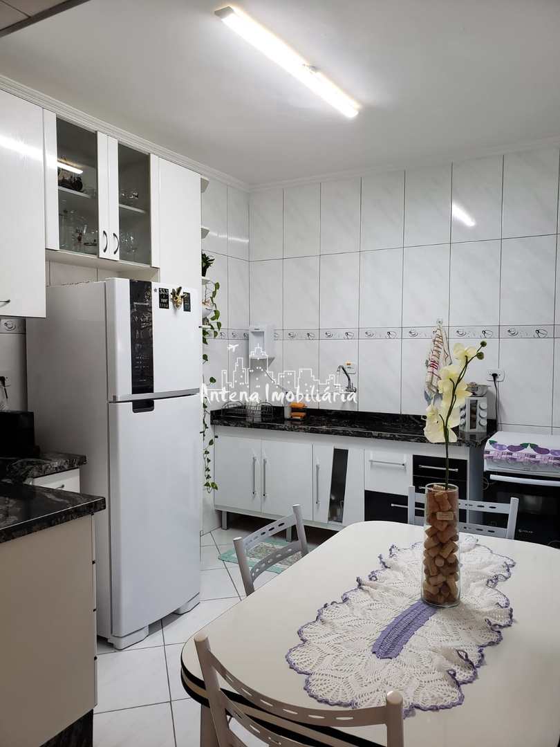 Apartamento à venda com 3 quartos, 95m² - Foto 16