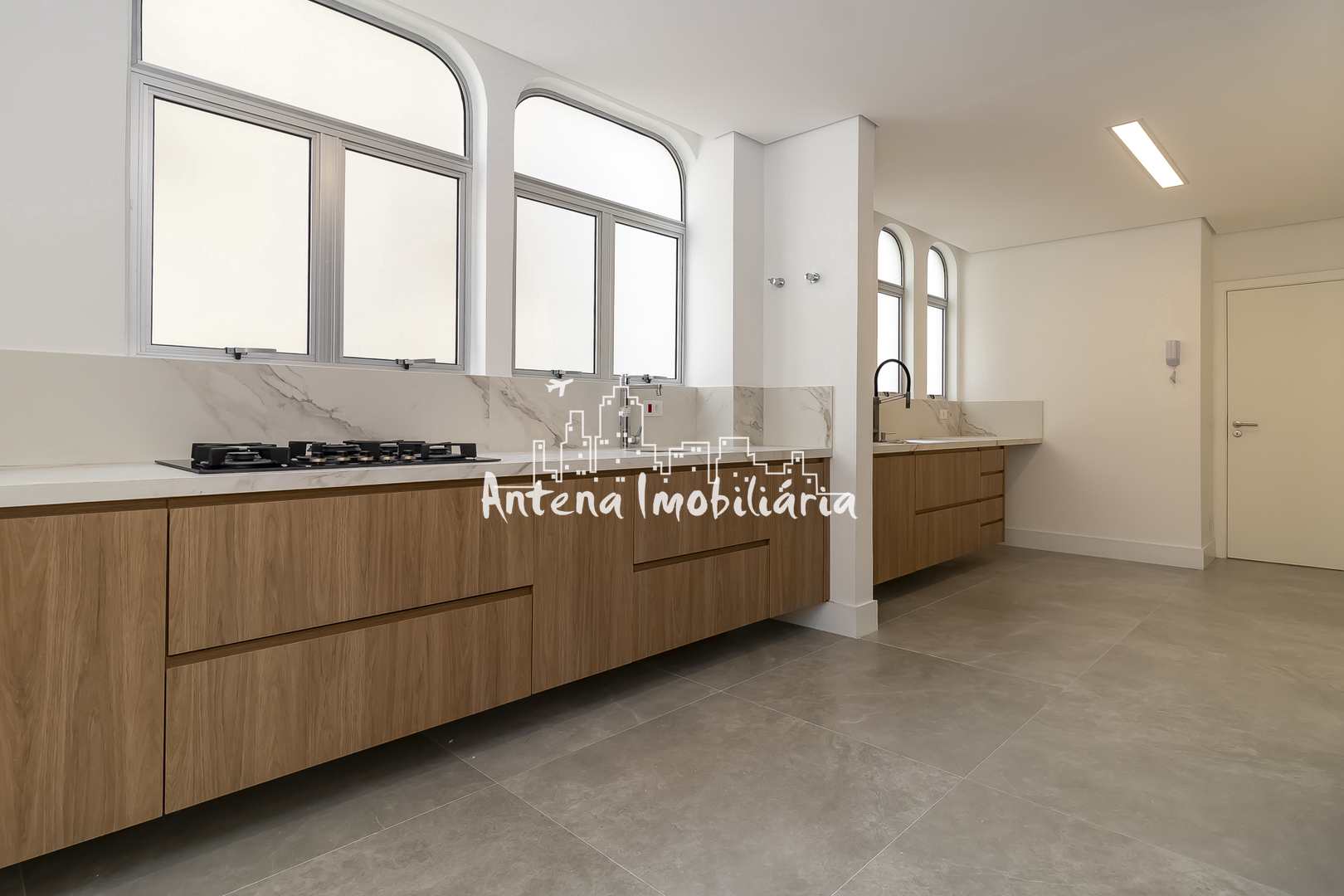 Apartamento à venda com 3 quartos, 219m² - Foto 23