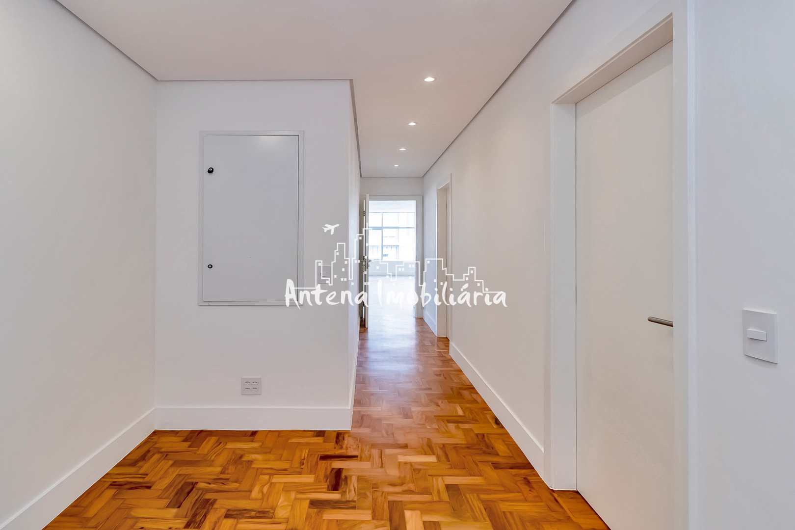 Apartamento à venda com 3 quartos, 219m² - Foto 15