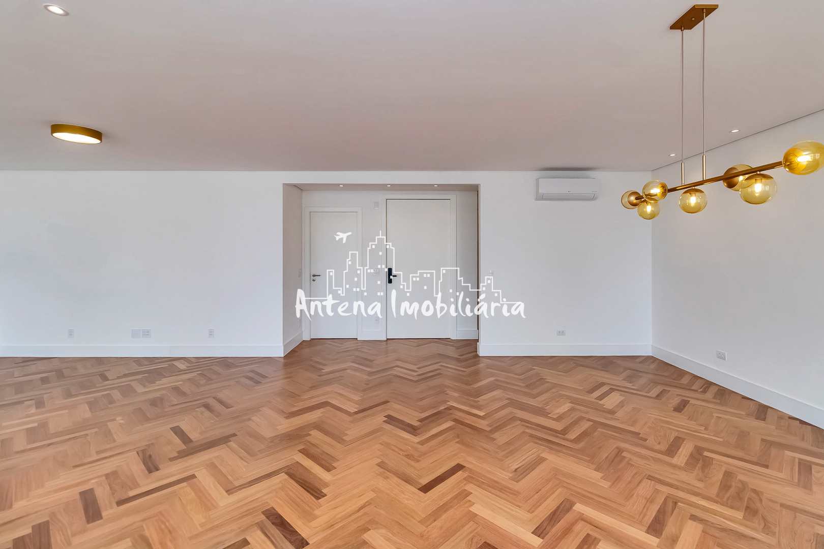 Apartamento à venda com 3 quartos, 219m² - Foto 7