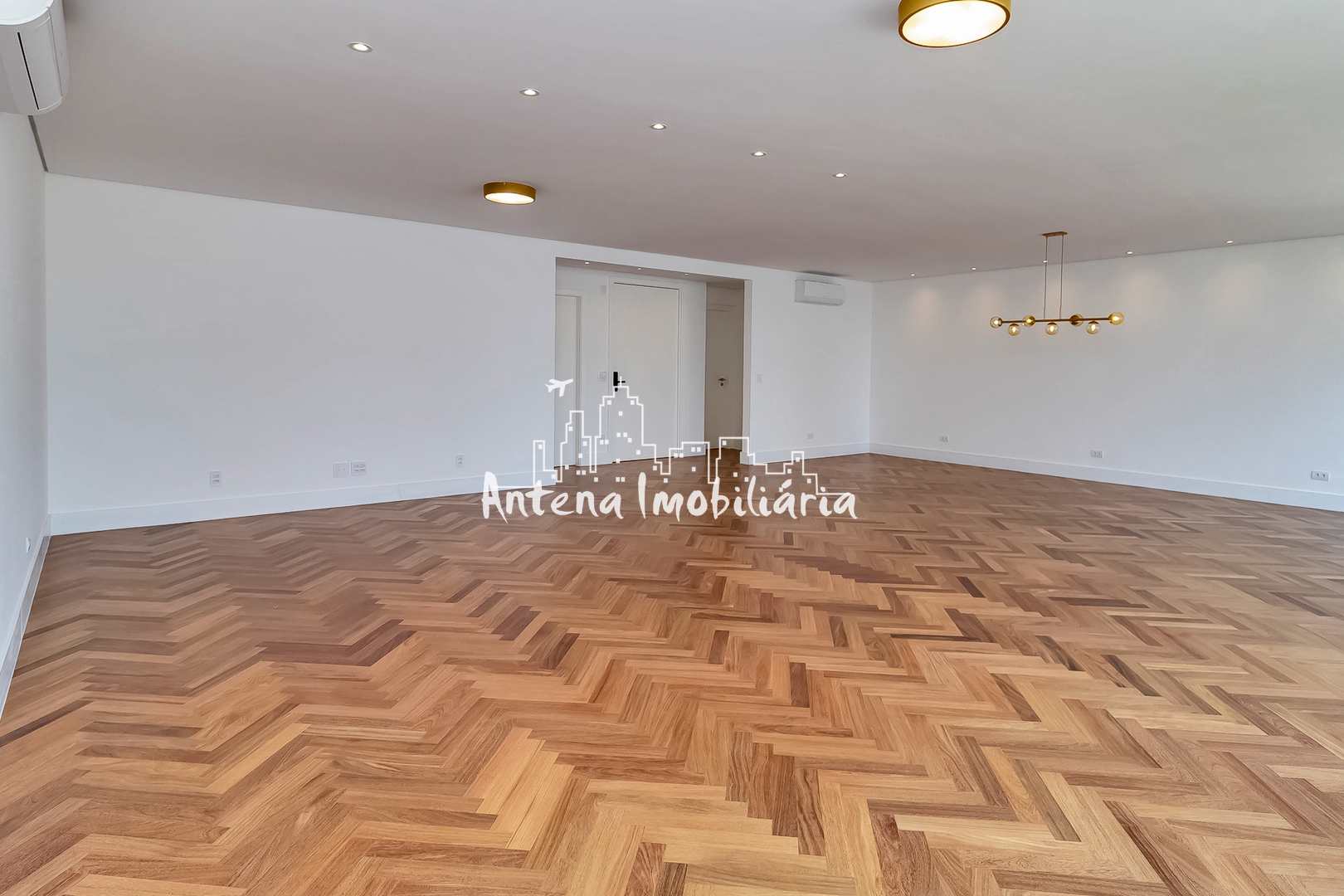 Apartamento à venda com 3 quartos, 219m² - Foto 5