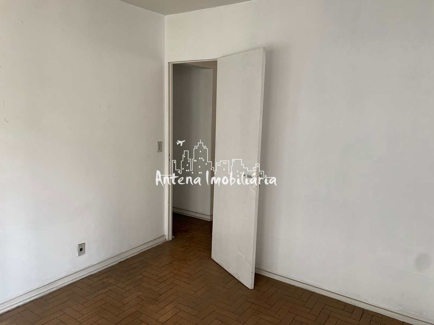 Apartamento à venda com 1 quarto, 36m² - Foto 4