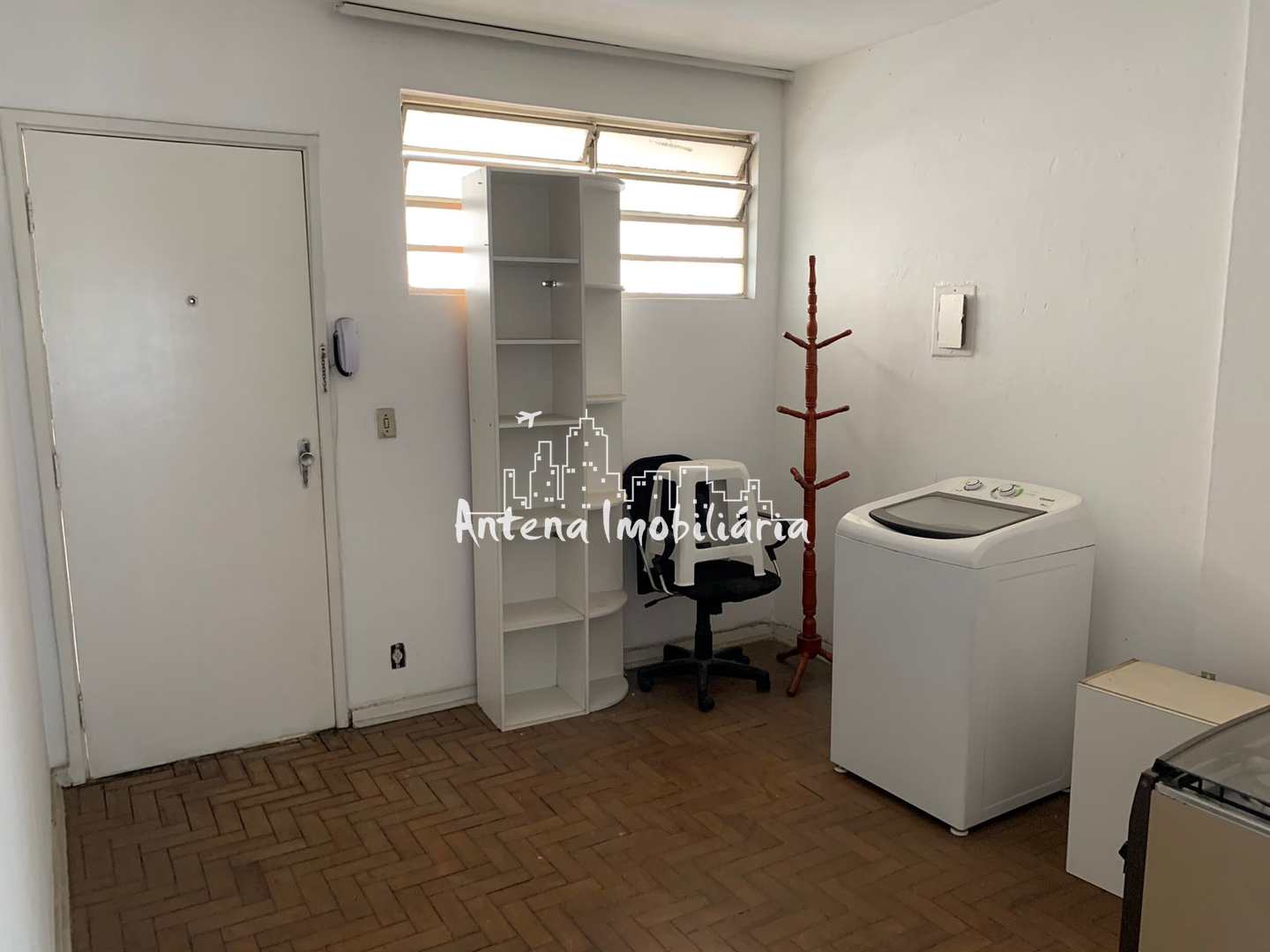 Apartamento à venda com 1 quarto, 36m² - Foto 2