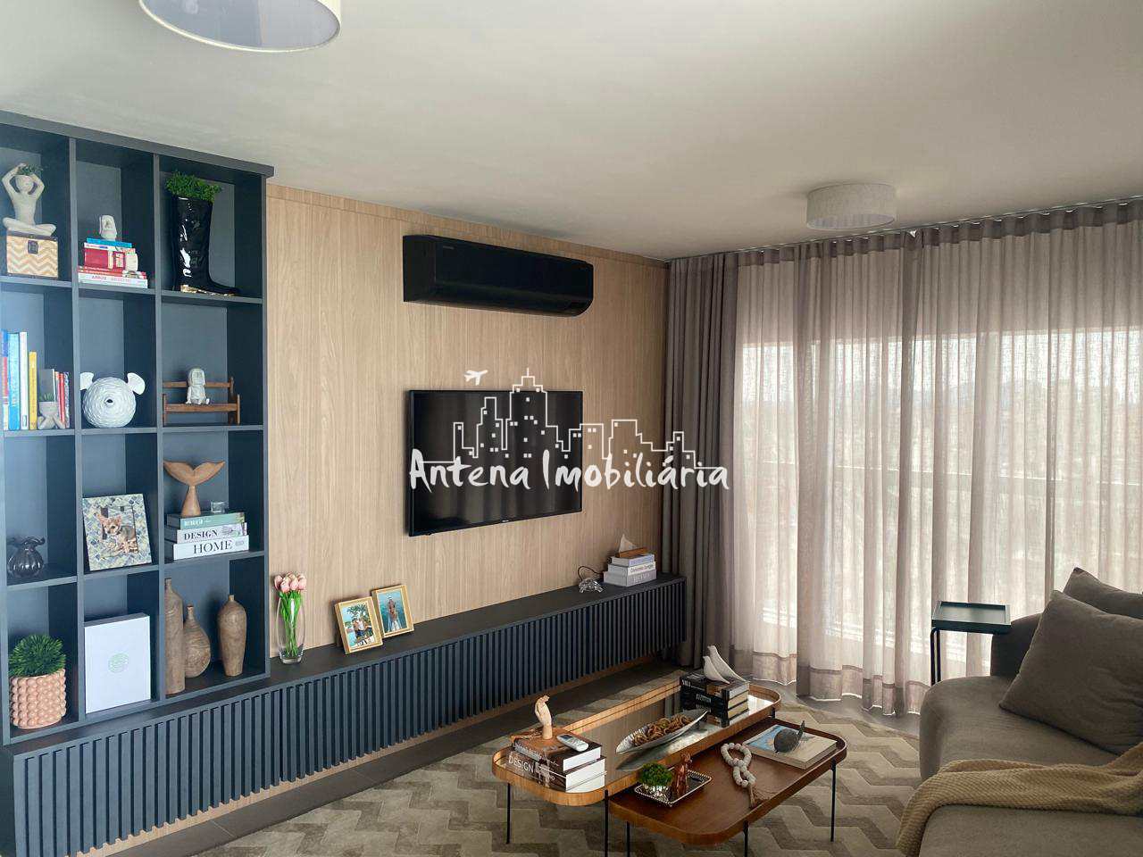 Apartamento à venda com 3 quartos, 110m² - Foto 2