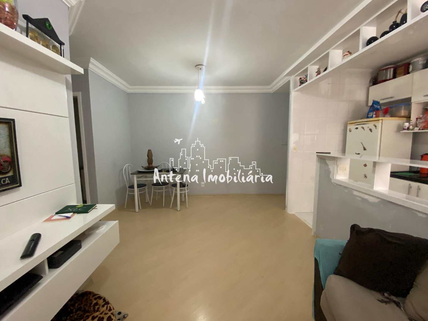 Apartamento à venda com 2 quartos, 58m² - Foto 2