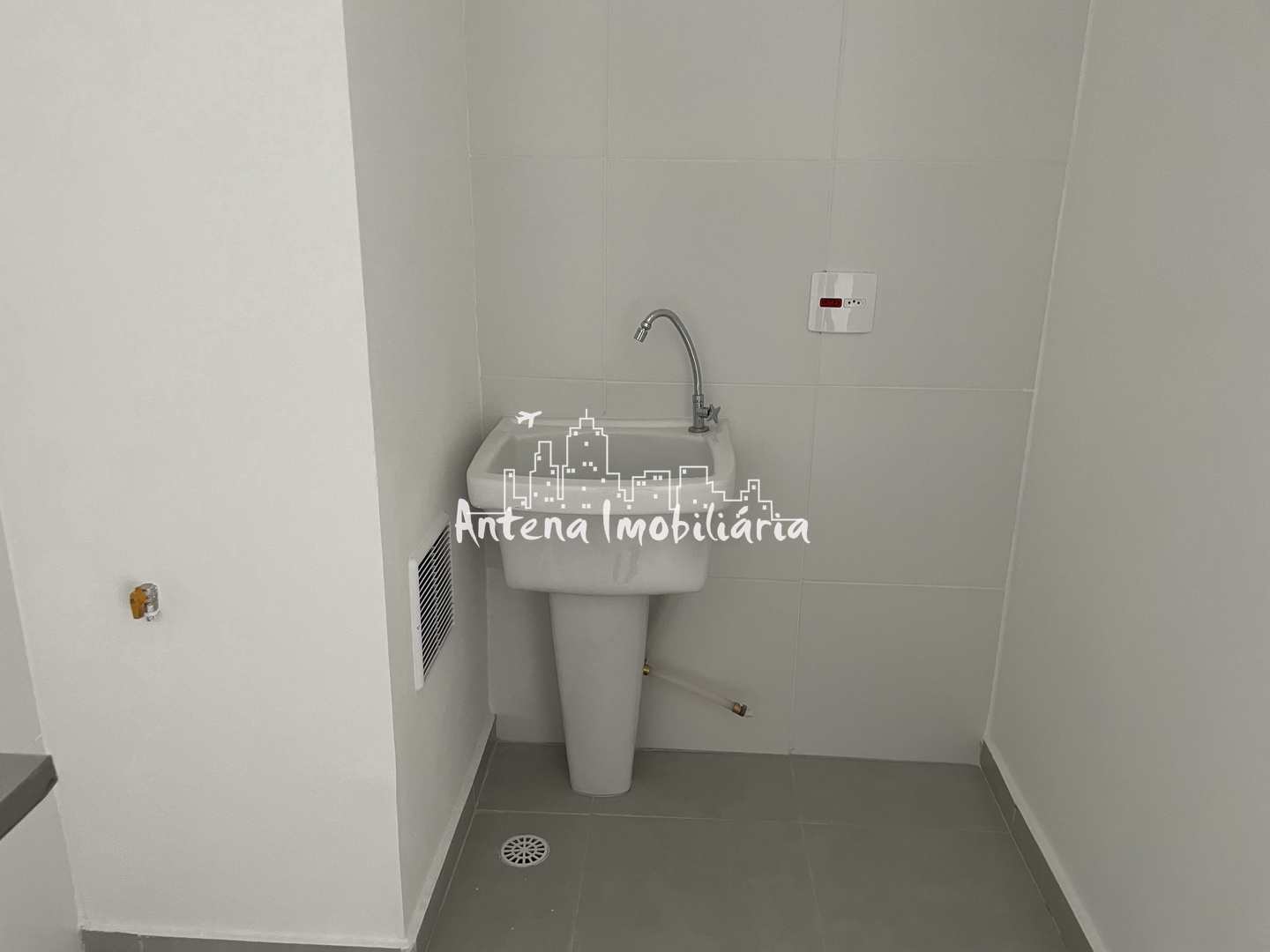 Apartamento à venda com 2 quartos, 38m² - Foto 12