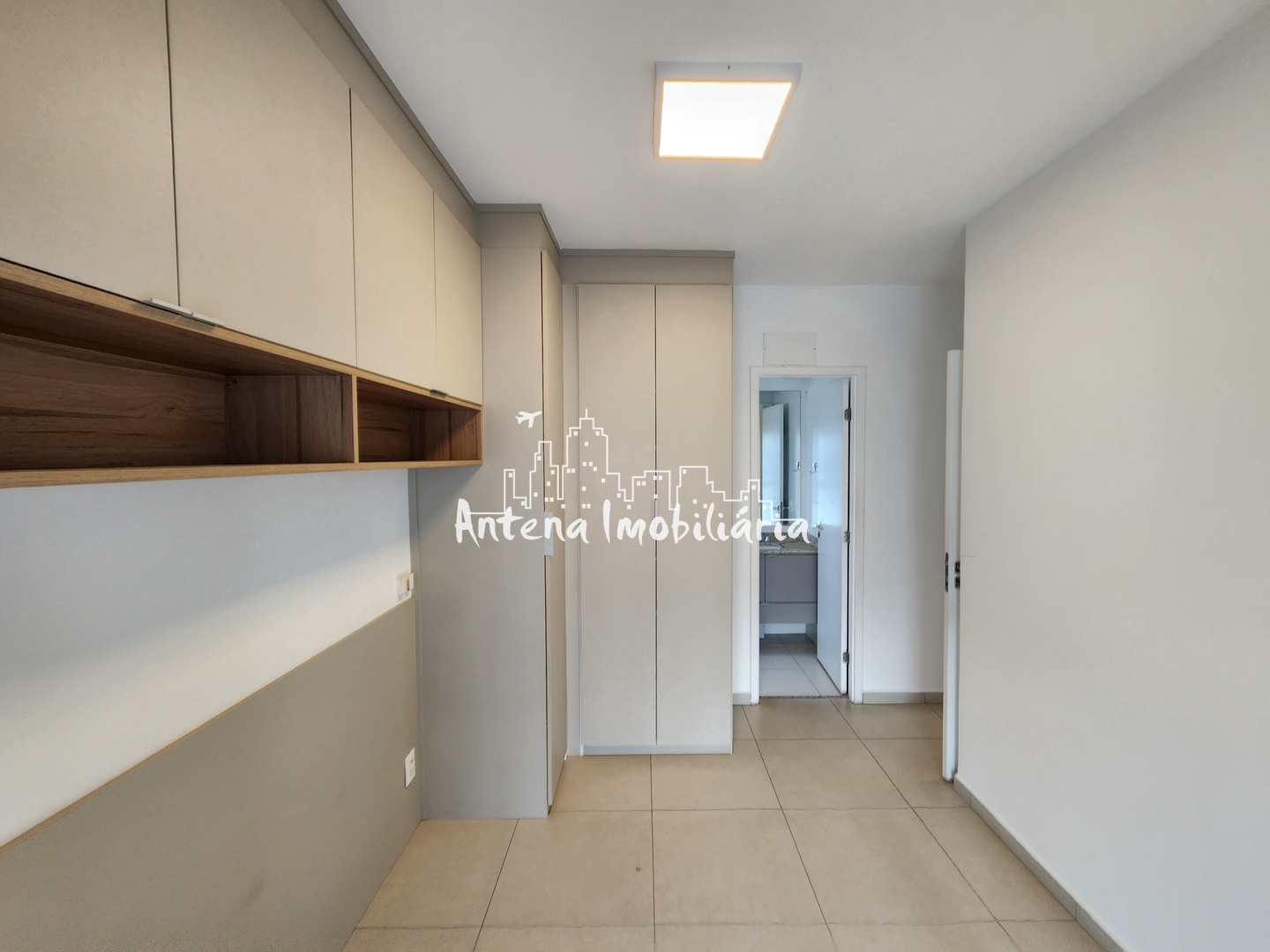 Apartamento à venda com 2 quartos, 70m² - Foto 12