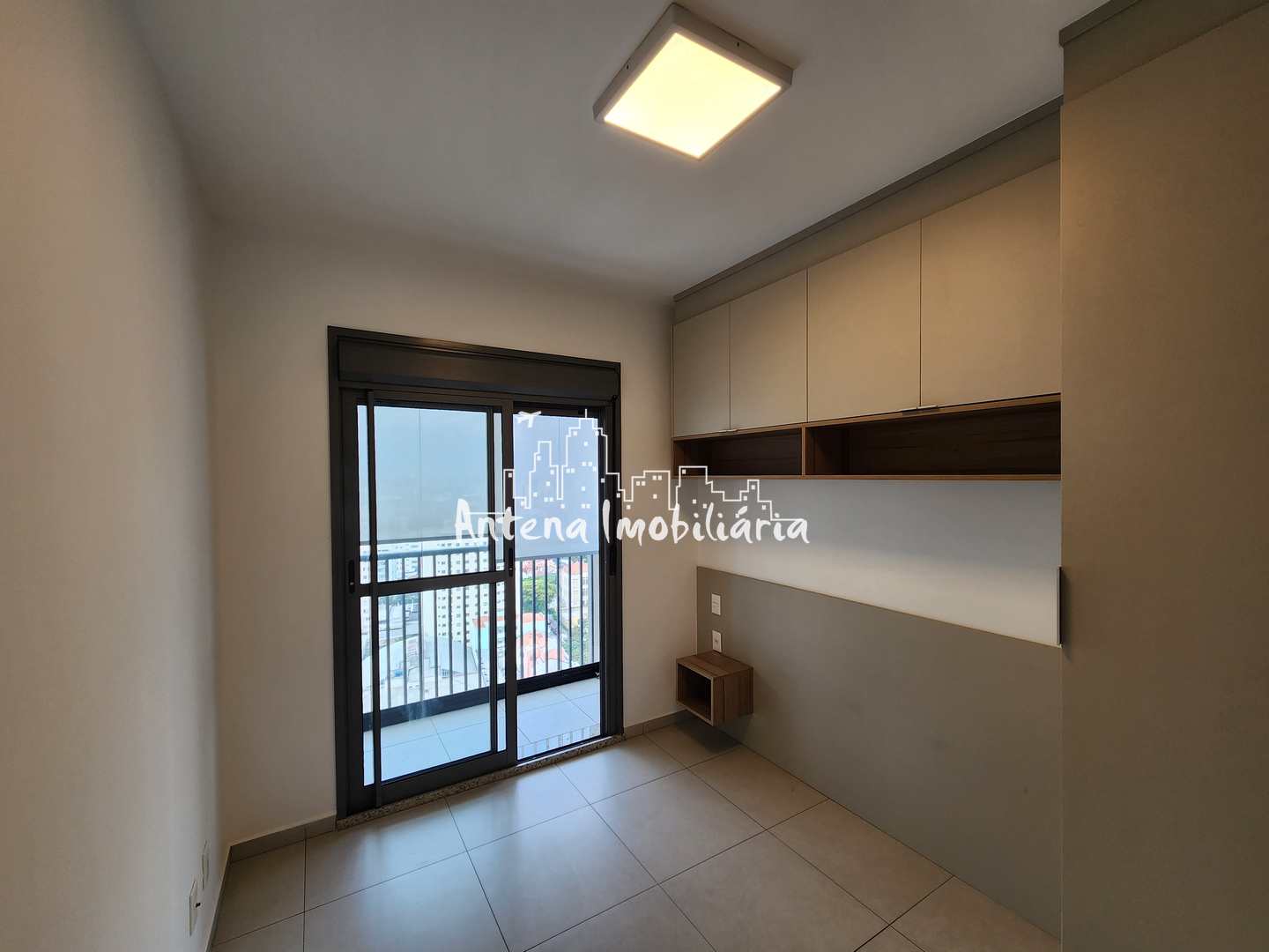 Apartamento à venda com 2 quartos, 70m² - Foto 11