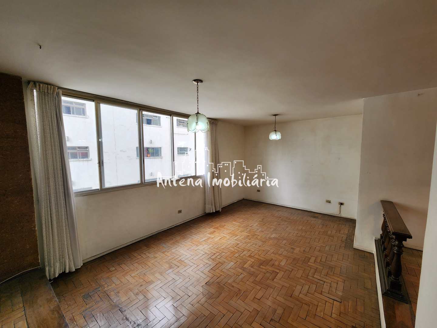 Apartamento à venda com 3 quartos, 127m² - Foto 2