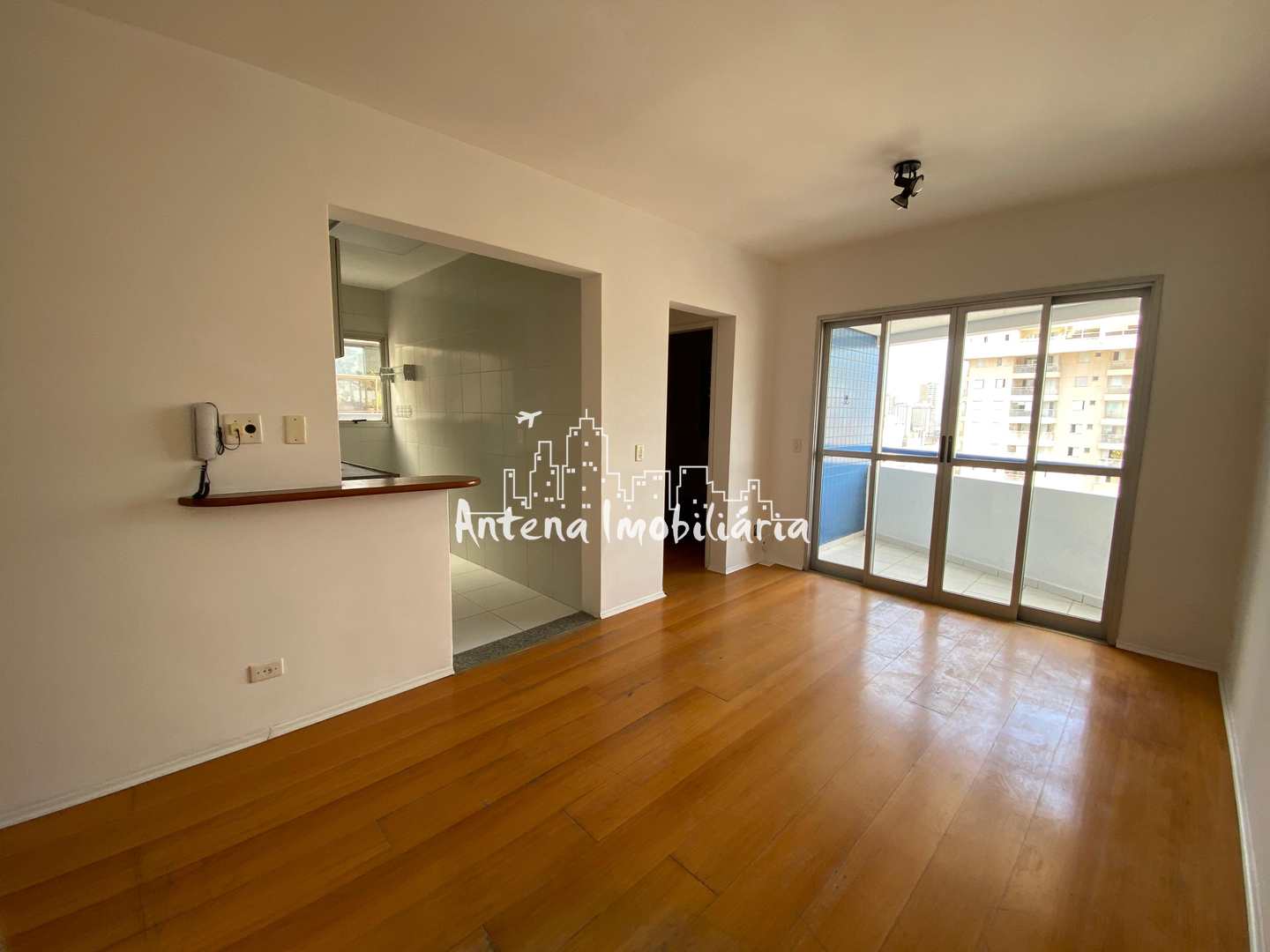 Apartamento para alugar com 1 quarto, 50m² - Foto 1