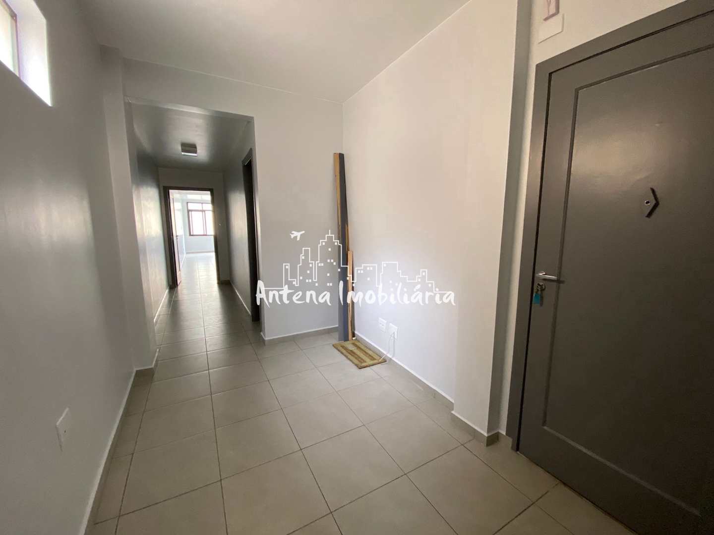 Apartamento para alugar com 1 quarto, 55m² - Foto 7